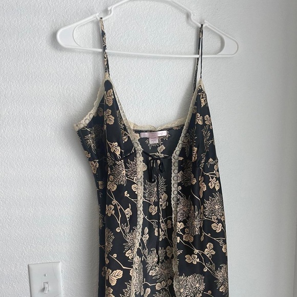 2004 Victoria’s Secret Slip Top - Picture 2 of 8